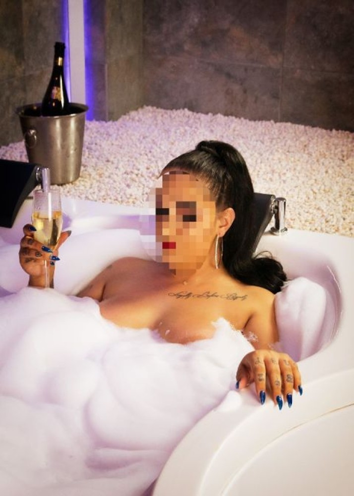 Индивидуалка Дина фото № 2 в городе Псков