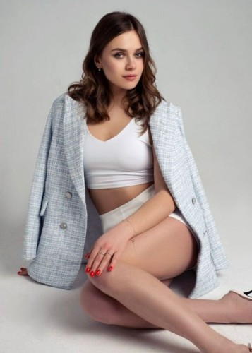 Эльвира, Г. Псков