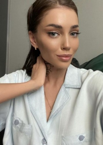 Лола, Г. Псков